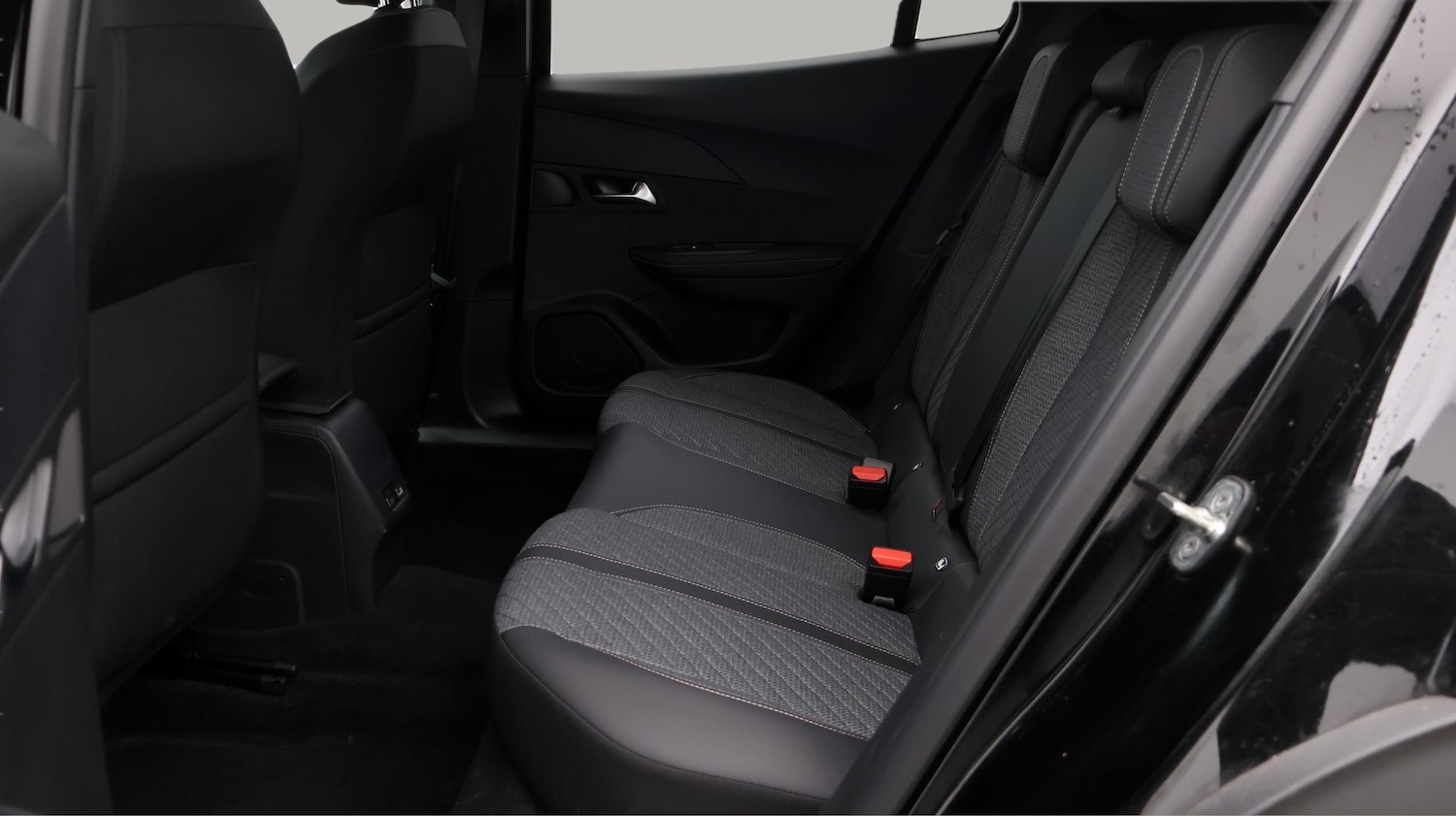 Used Peugeot 2008 2024 for sale - 77701994: Photo 16