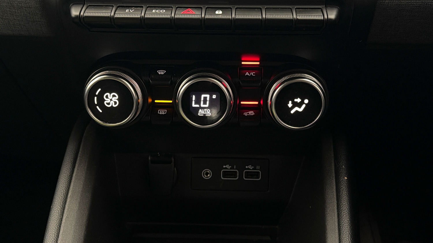 Used Renault Clio 2024 for sale - 77997536: Photo 11