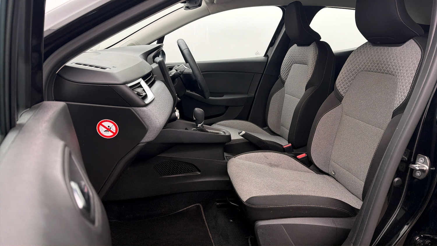 Used Renault Clio 2024 for sale - 77997536: Photo 13