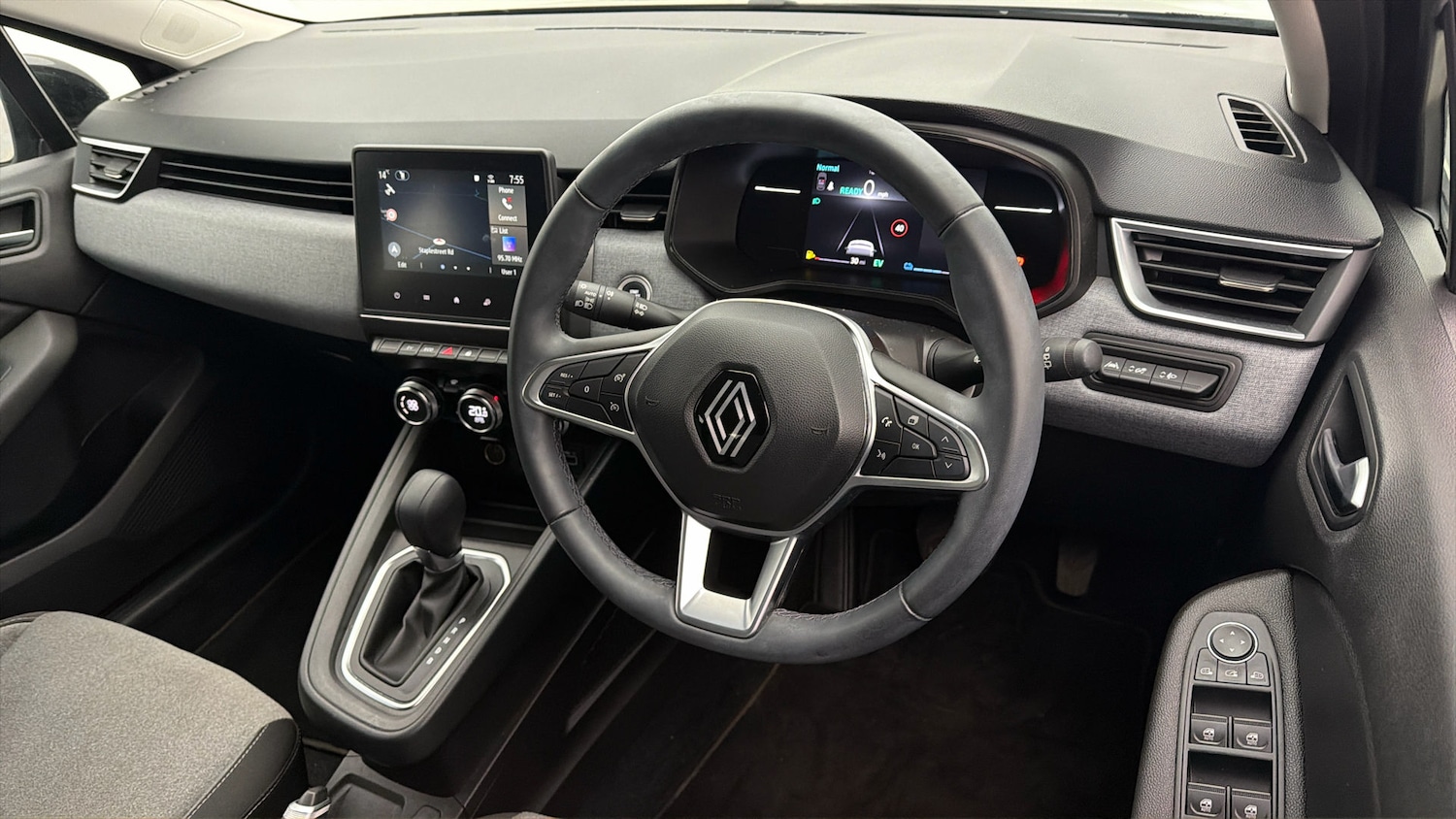 Used Renault Clio 2024 for sale - 77997536: Photo 9