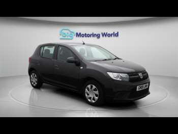 Used Dacia Sandero 2019 for sale - 74596983: Photo