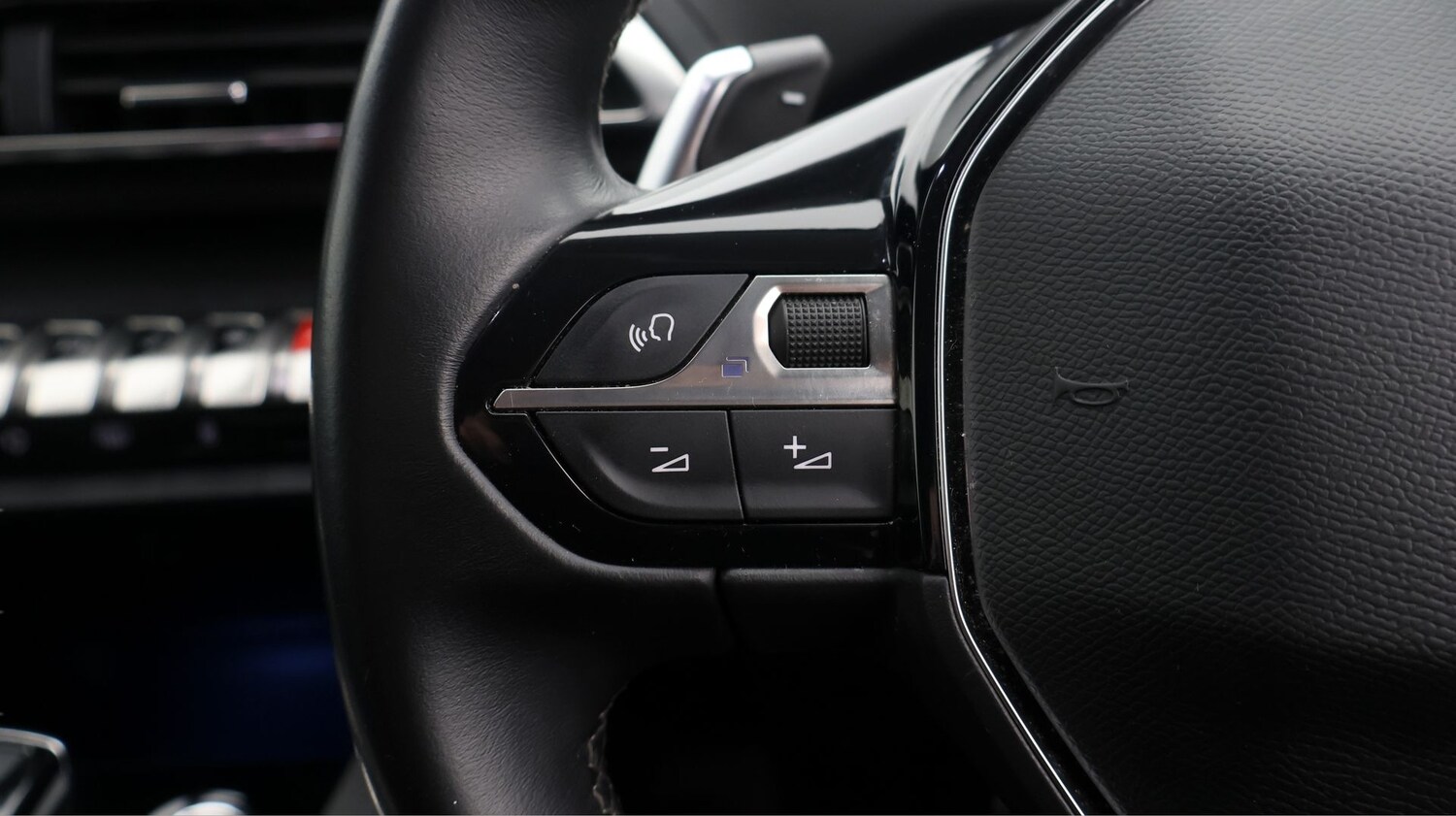 Used Peugeot 3008 for sale - 77650394: Photo 23