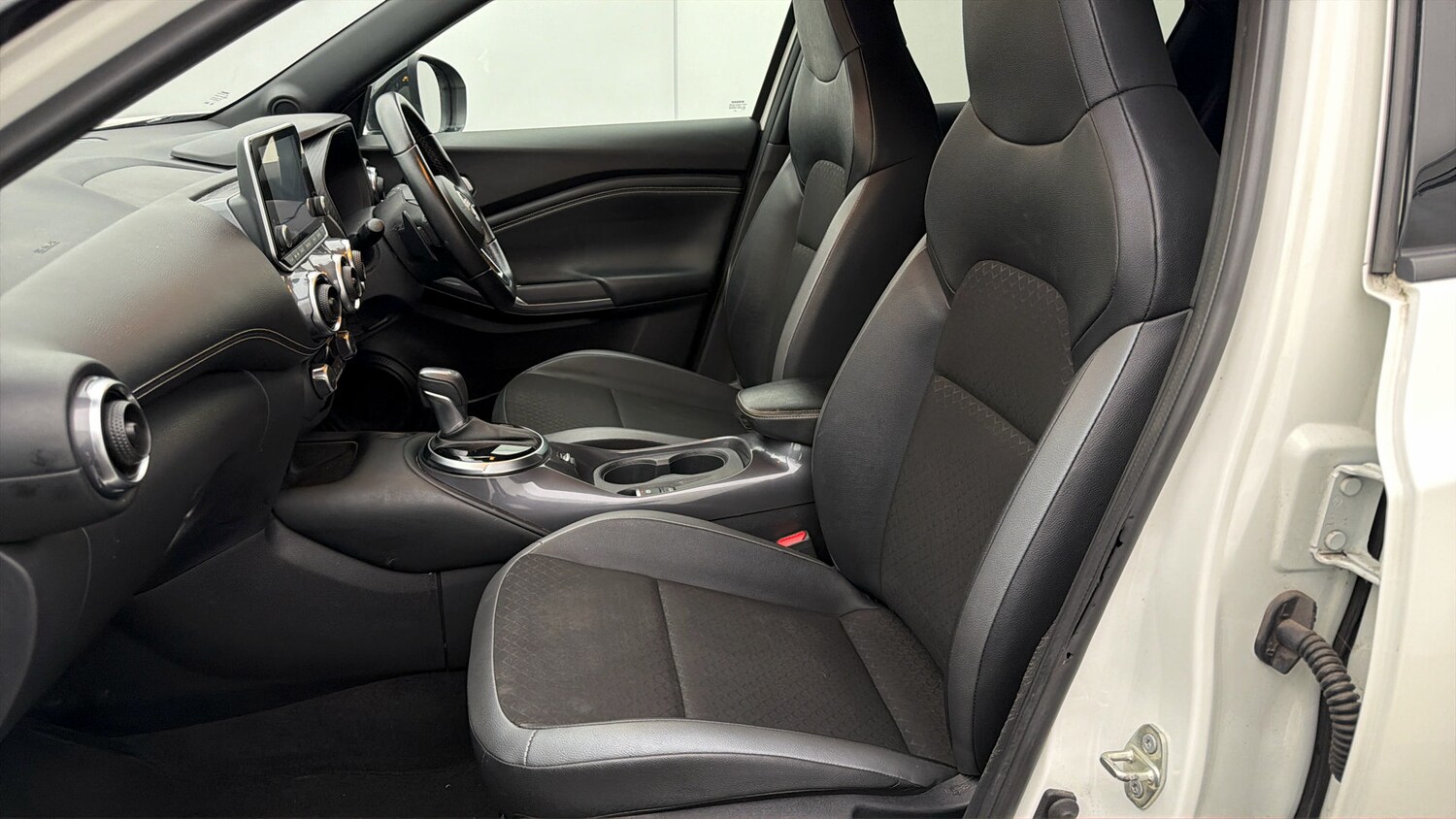 Used Nissan Juke 2023 for sale - 78210356: Photo 13