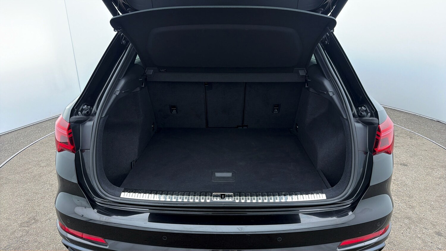 Used Audi Q3 2020 for sale - 78011849: Photo 16