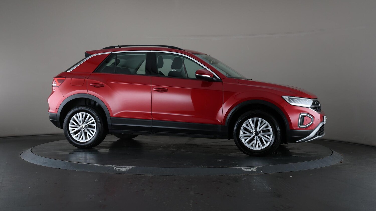 Used Volkswagen T-Roc 2023 for sale - 75989826: Photo 57
