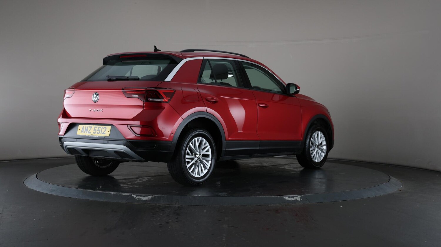 Used Volkswagen T-Roc 2023 for sale - 75989826: Photo 65
