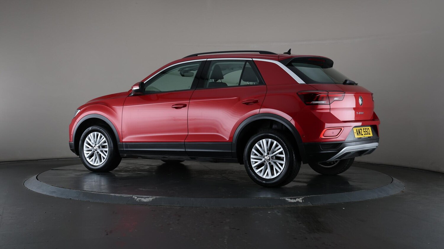 Used Volkswagen T-Roc 2023 for sale - 75989826: Photo 74