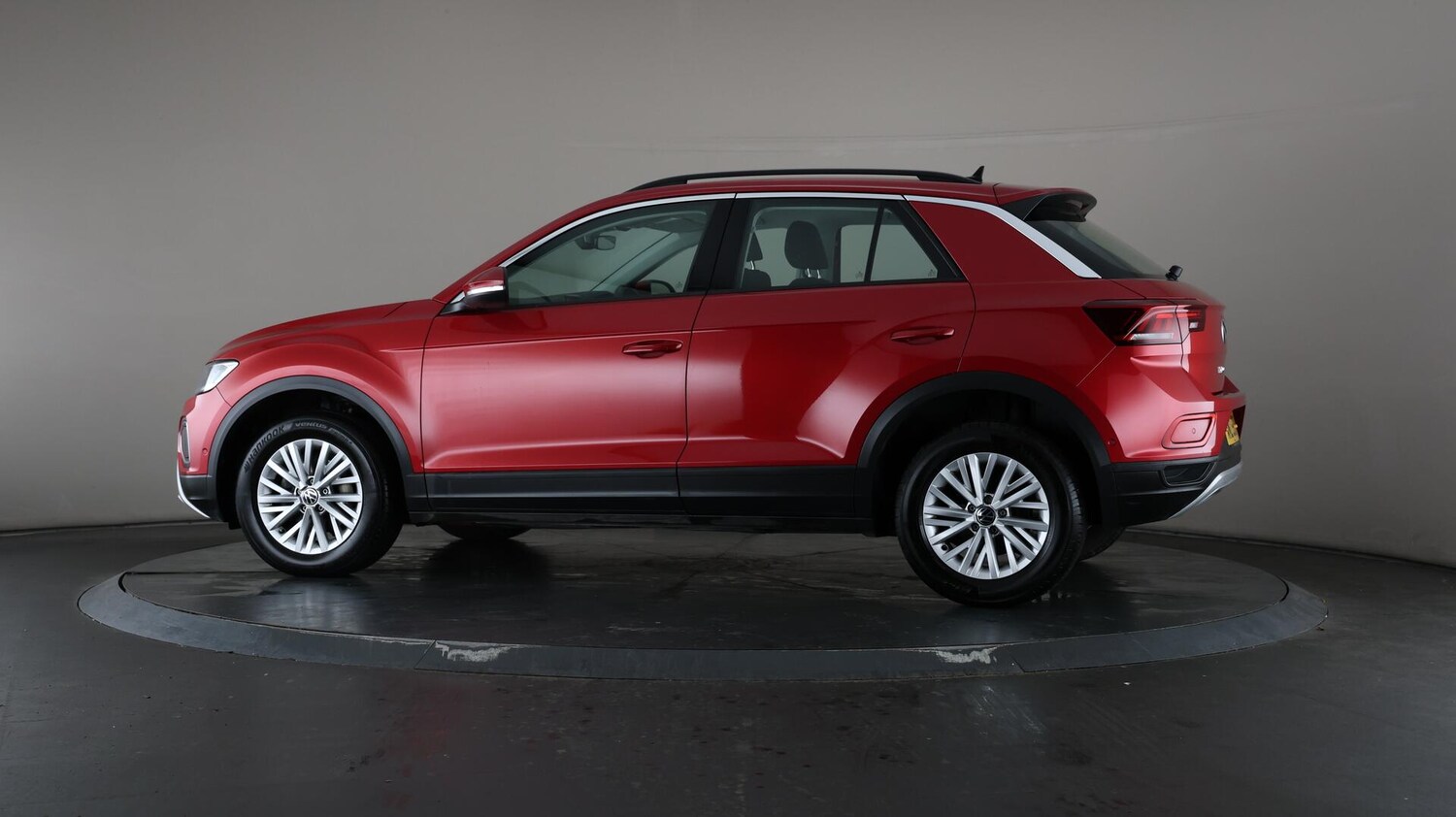 Used Volkswagen T-Roc 2023 for sale - 75989826: Photo 76