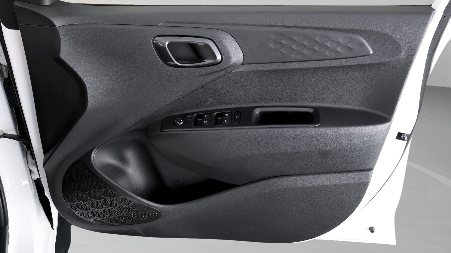 Used Hyundai i10 2023 for sale - 77935905: Photo 14