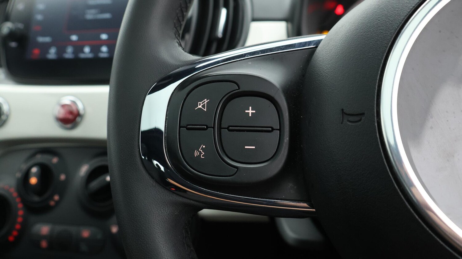 Used Fiat 500 2023 for sale - 76001947: Photo 43