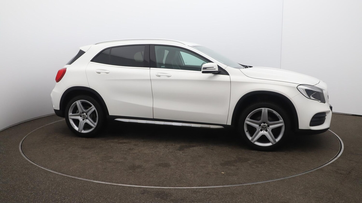 Used Mercedes-Benz GLA 2018 for sale - 76002089: Photo 47