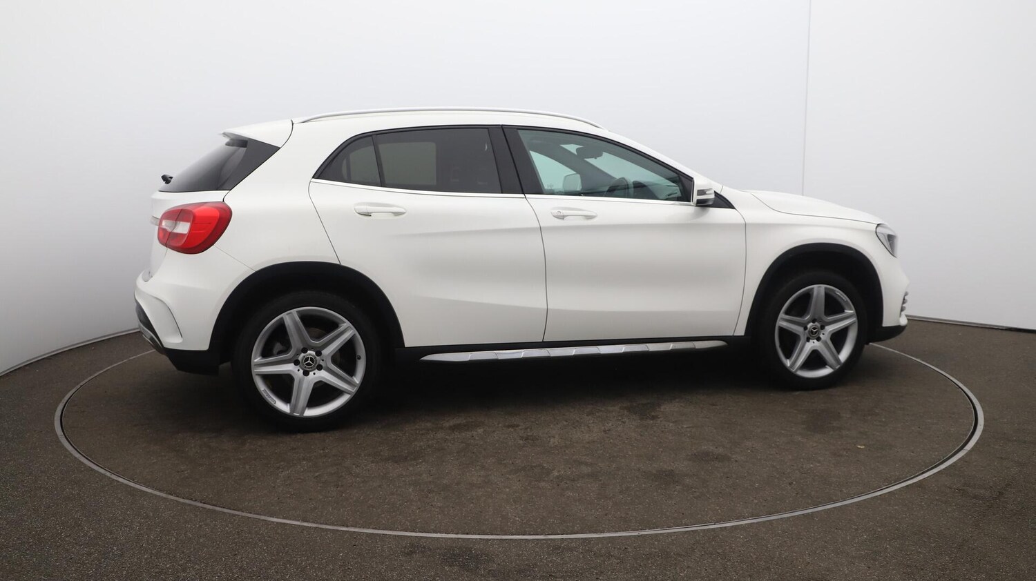Used Mercedes-Benz GLA 2018 for sale - 76002089: Photo 50