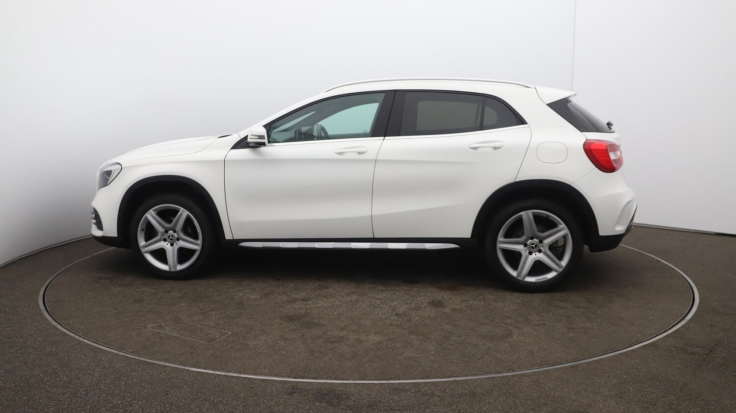 Used Mercedes-Benz GLA 2018 for sale - 76002089: Photo 63
