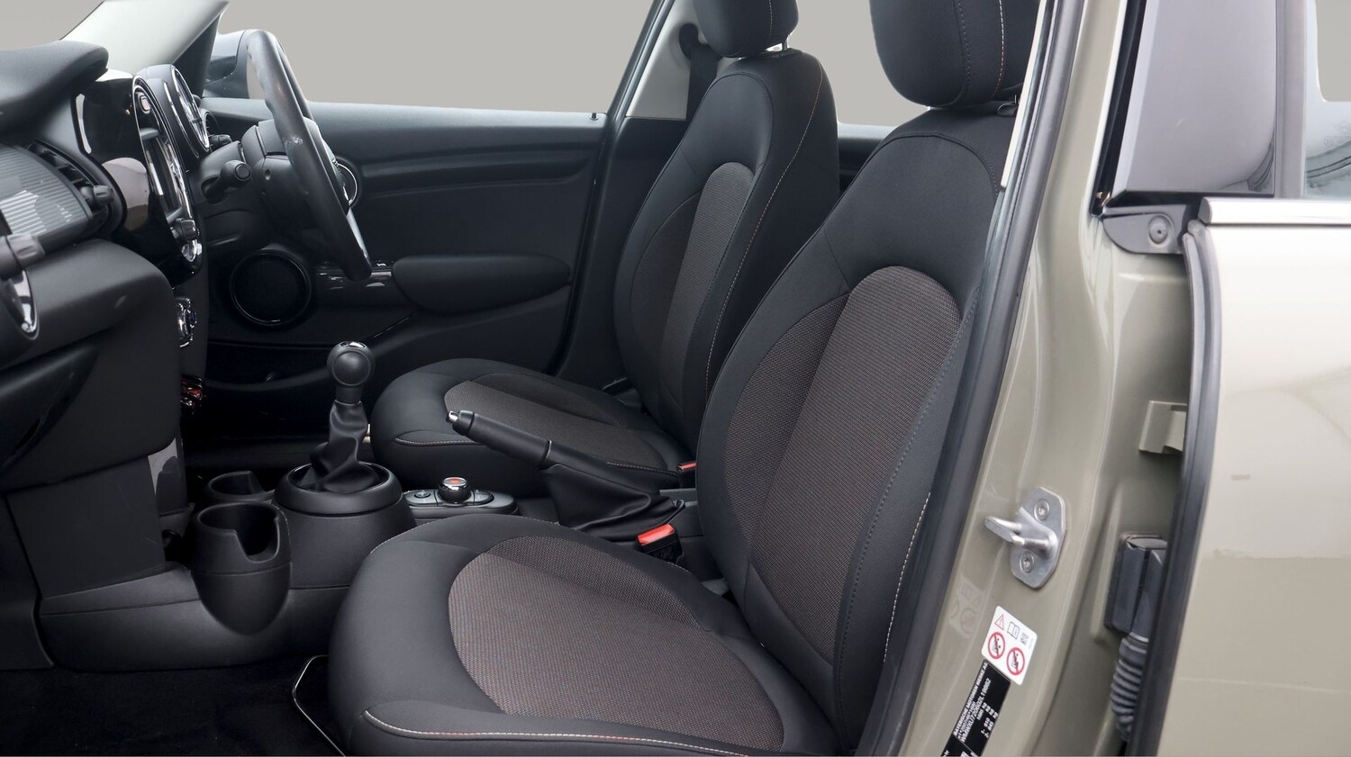 Used MINI Hatch 2019 for sale - 77619682: Photo 14