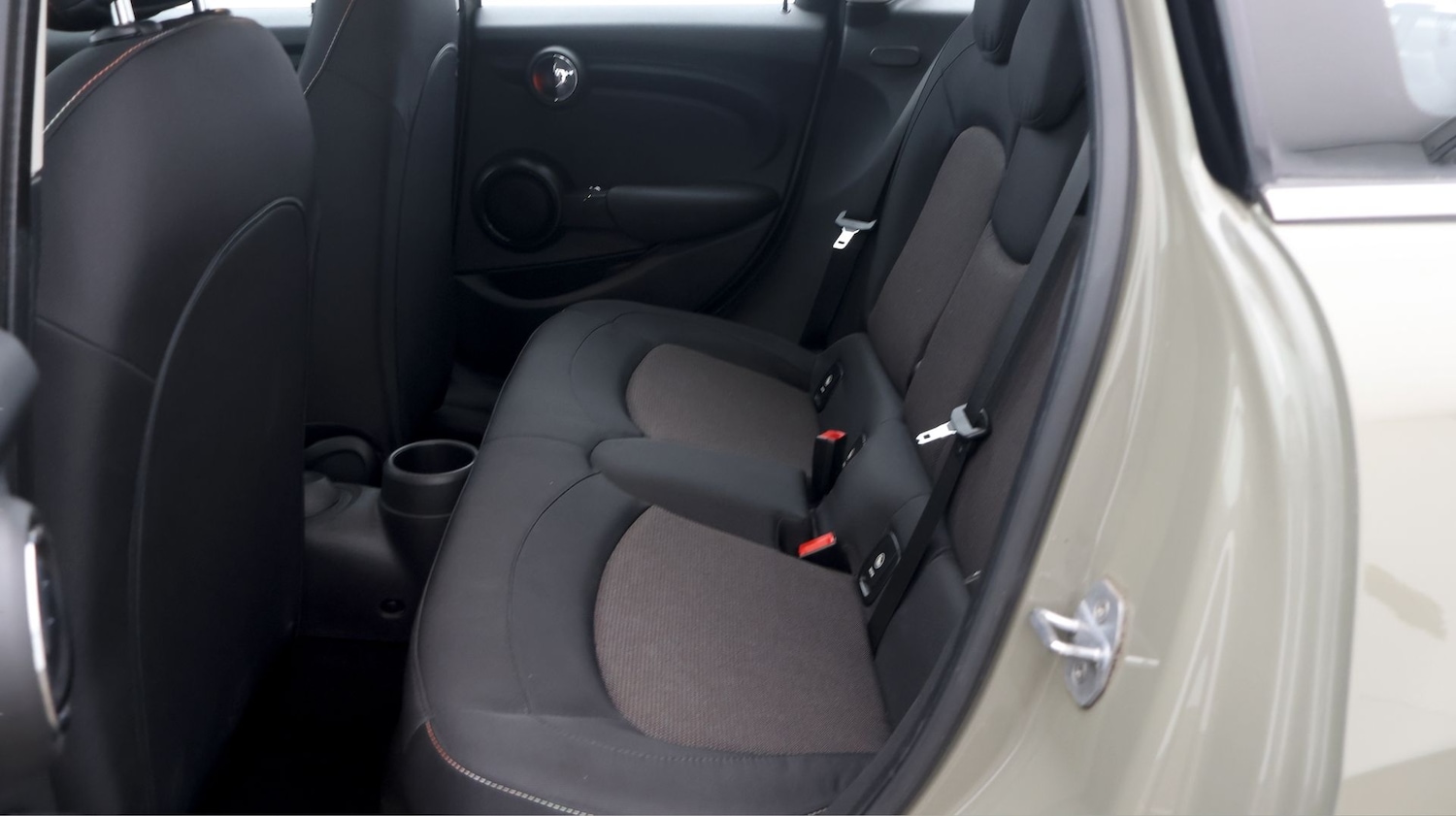 Used MINI Hatch 2019 for sale - 77619682: Photo 16