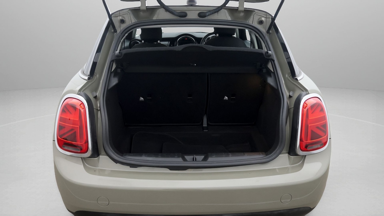 Used MINI Hatch 2019 for sale - 77619682: Photo 17