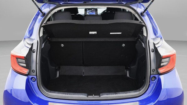 Used Toyota Yaris 2020 for sale - 76251402: Photo 27