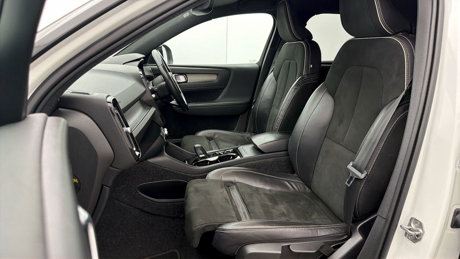 Used Volvo XC40 2021 for sale - 77974318: Photo 13