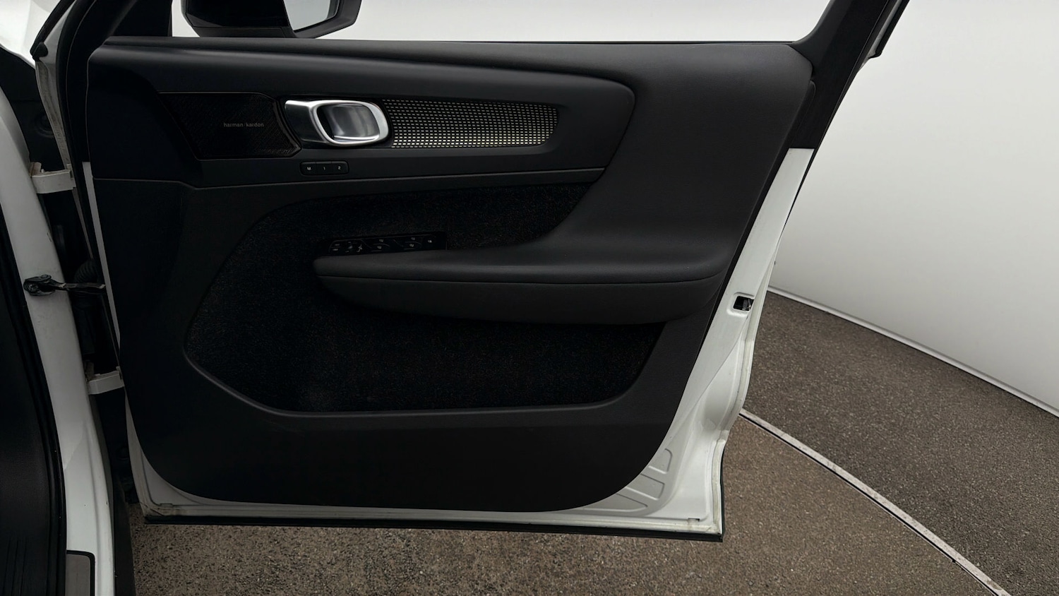 Used Volvo XC40 2021 for sale - 77974318: Photo 14