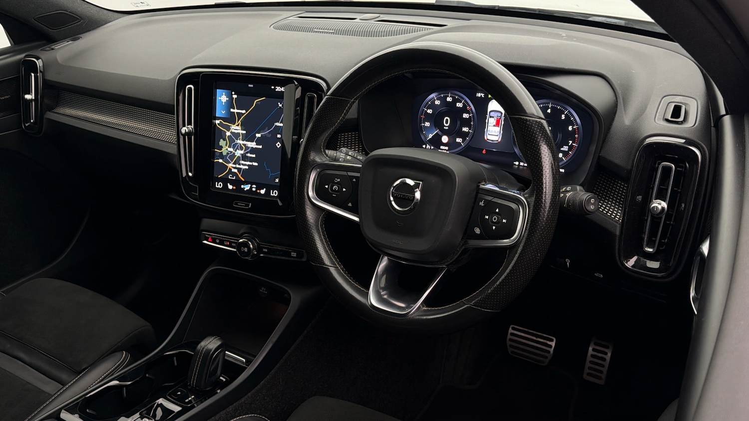 Used Volvo XC40 2021 for sale - 77974318: Photo 9