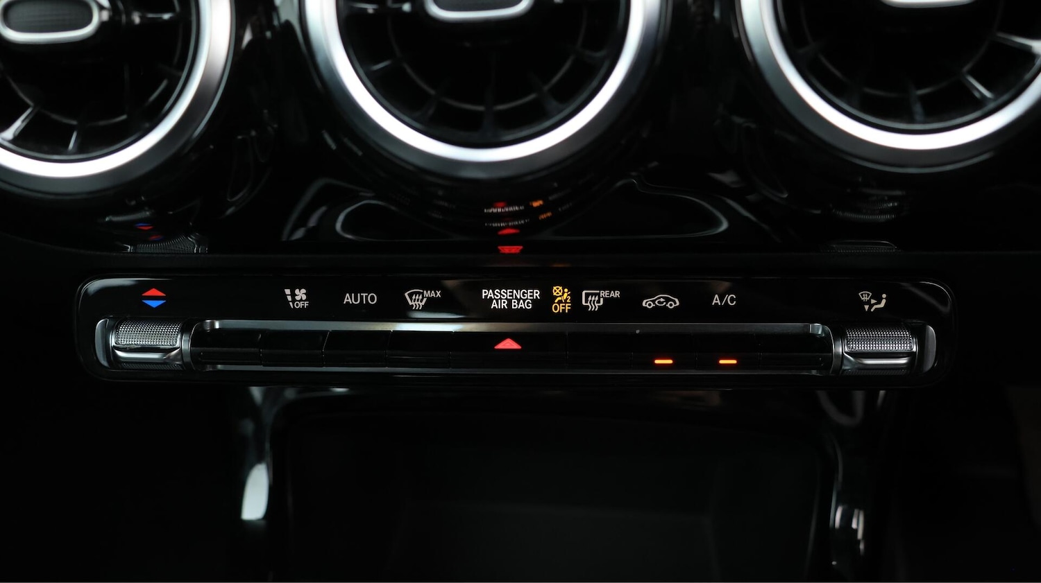 Used Mercedes-Benz A-Class 2021 for sale - 76122532: Photo 13