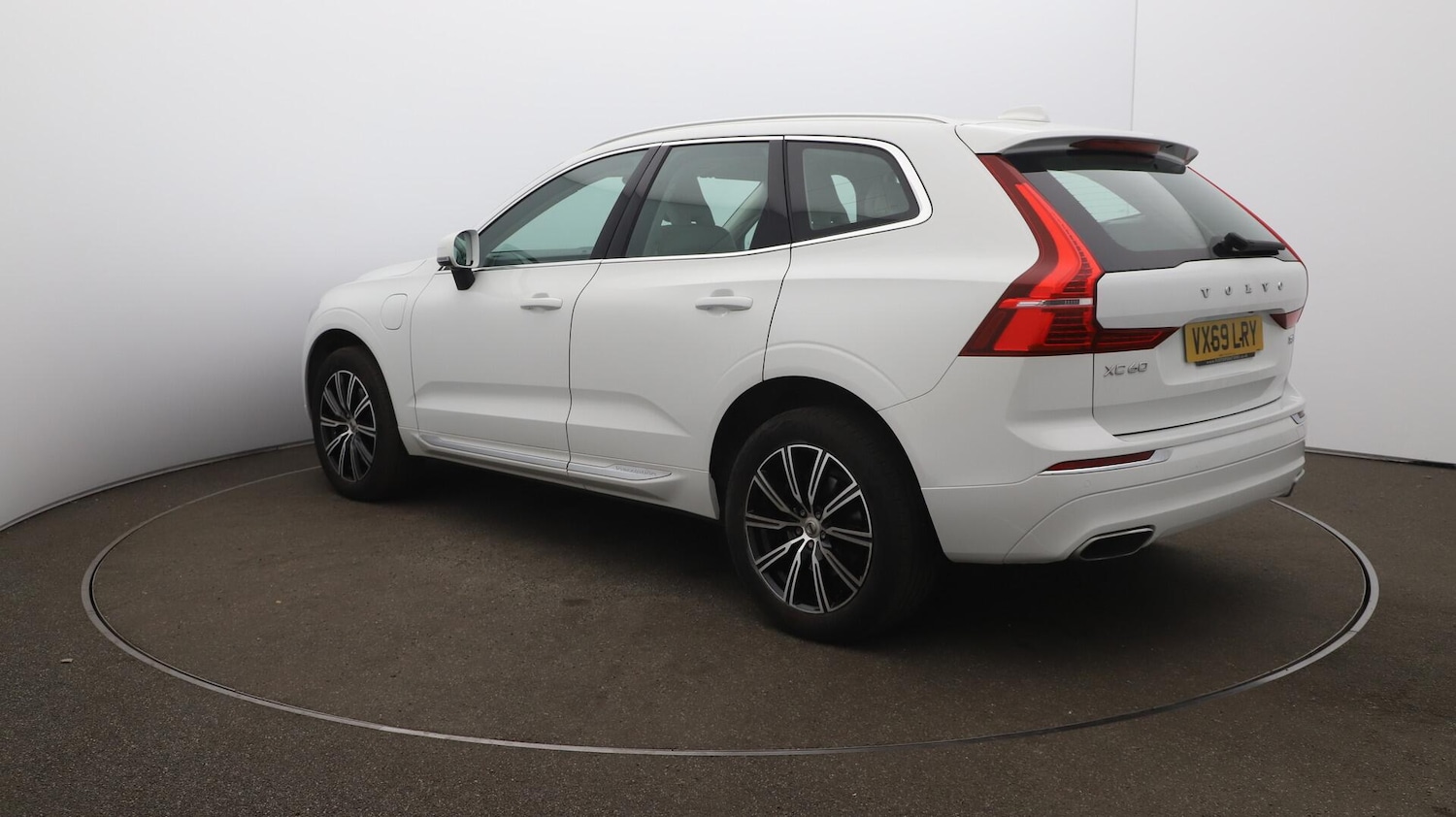 Used Volvo XC60 2020 for sale - 76688768: Photo 65