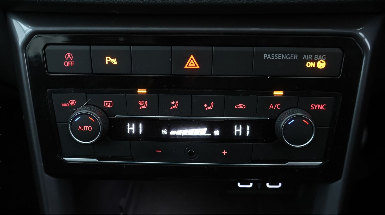 Used Volkswagen T-Cross 2020 for sale - 77973166: Photo 12