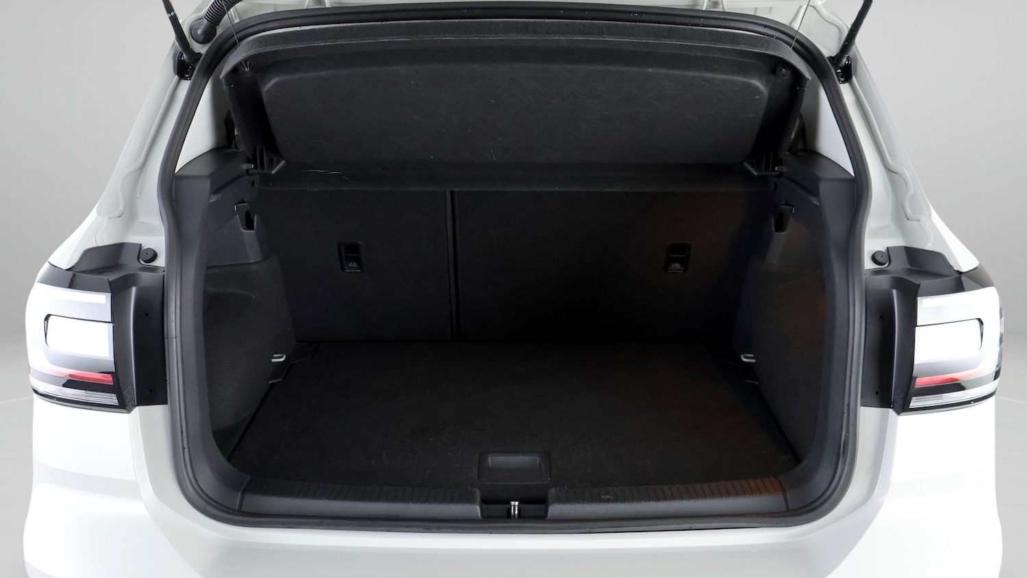 Used Volkswagen T-Cross 2023 for sale - 77934882: Photo 16