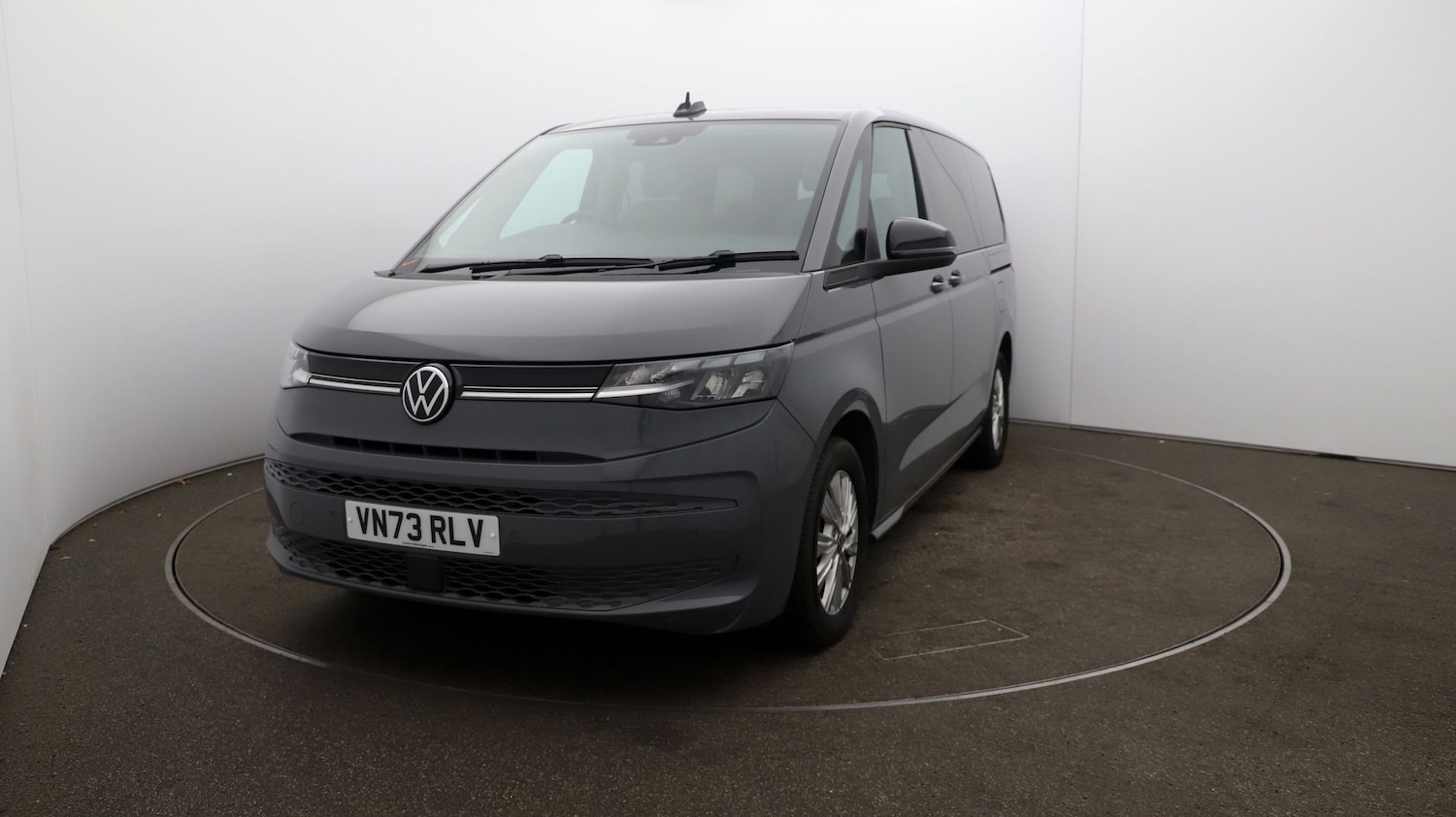 Used Volkswagen Multivan 2023 for sale - 77124888: Photo 5
