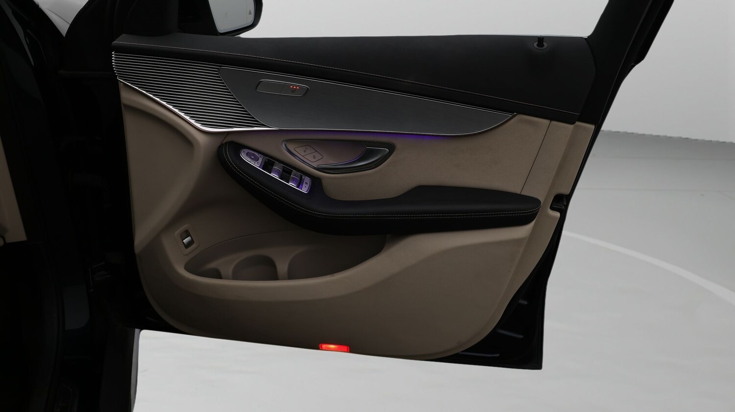 Used Mercedes-Benz EQC 2021 for sale - 77367089: Photo 15