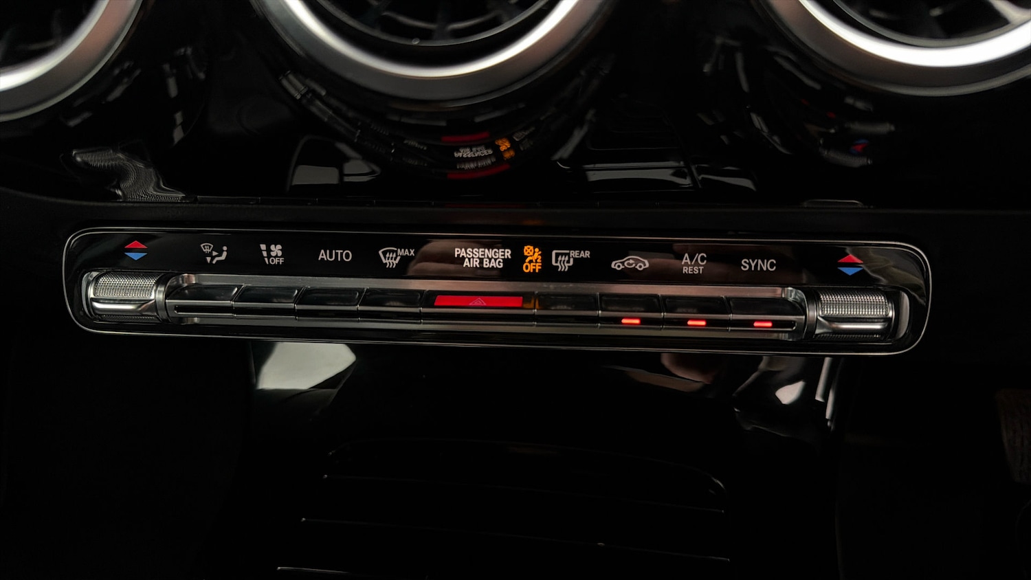 Used Mercedes-Benz A-Class 2018 for sale - 78198239: Photo 11