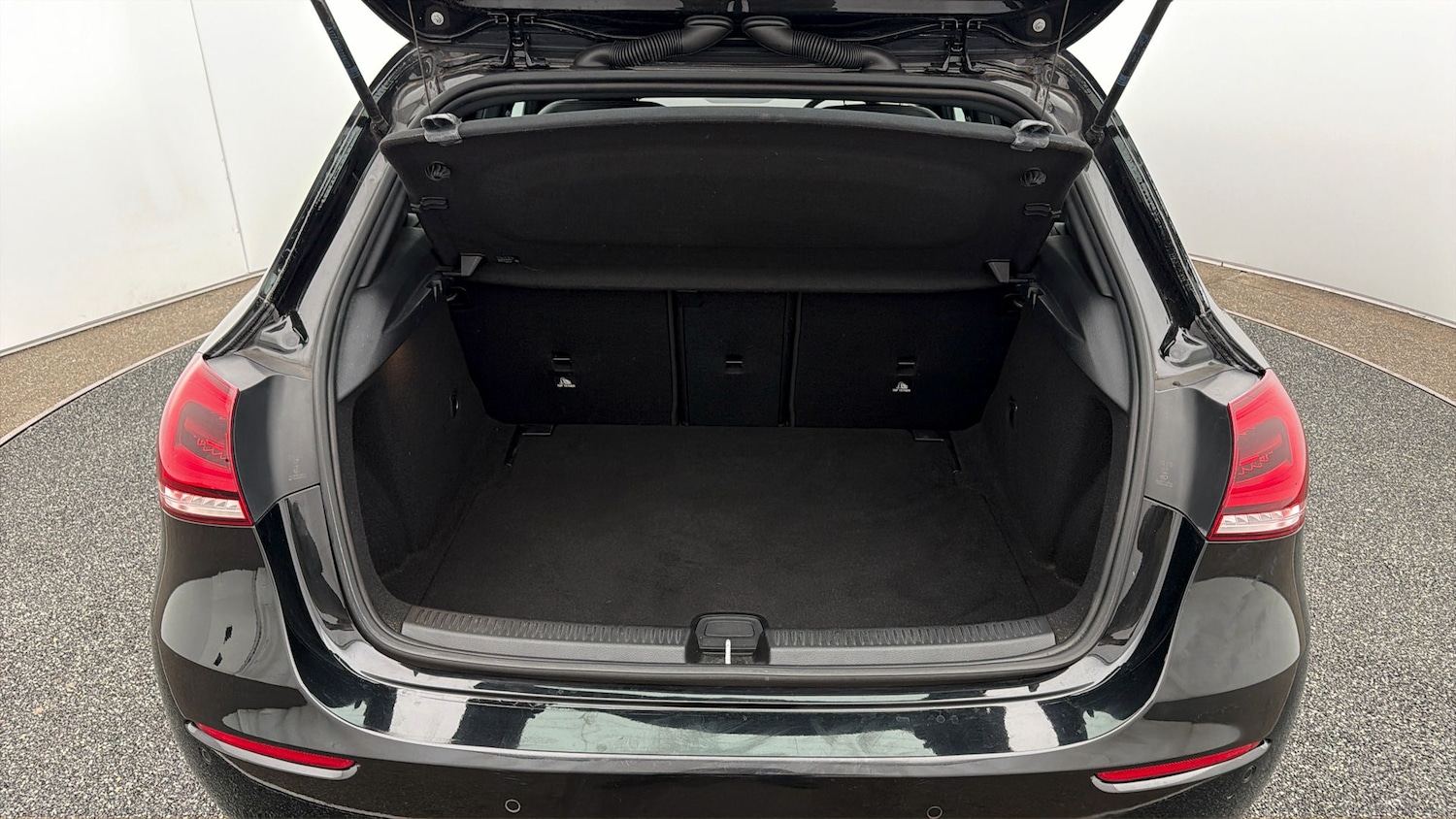 Used Mercedes-Benz A-Class 2018 for sale - 78198239: Photo 16