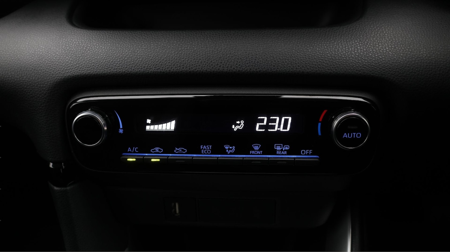 Used Toyota Yaris 2023 for sale - 77619273: Photo 12