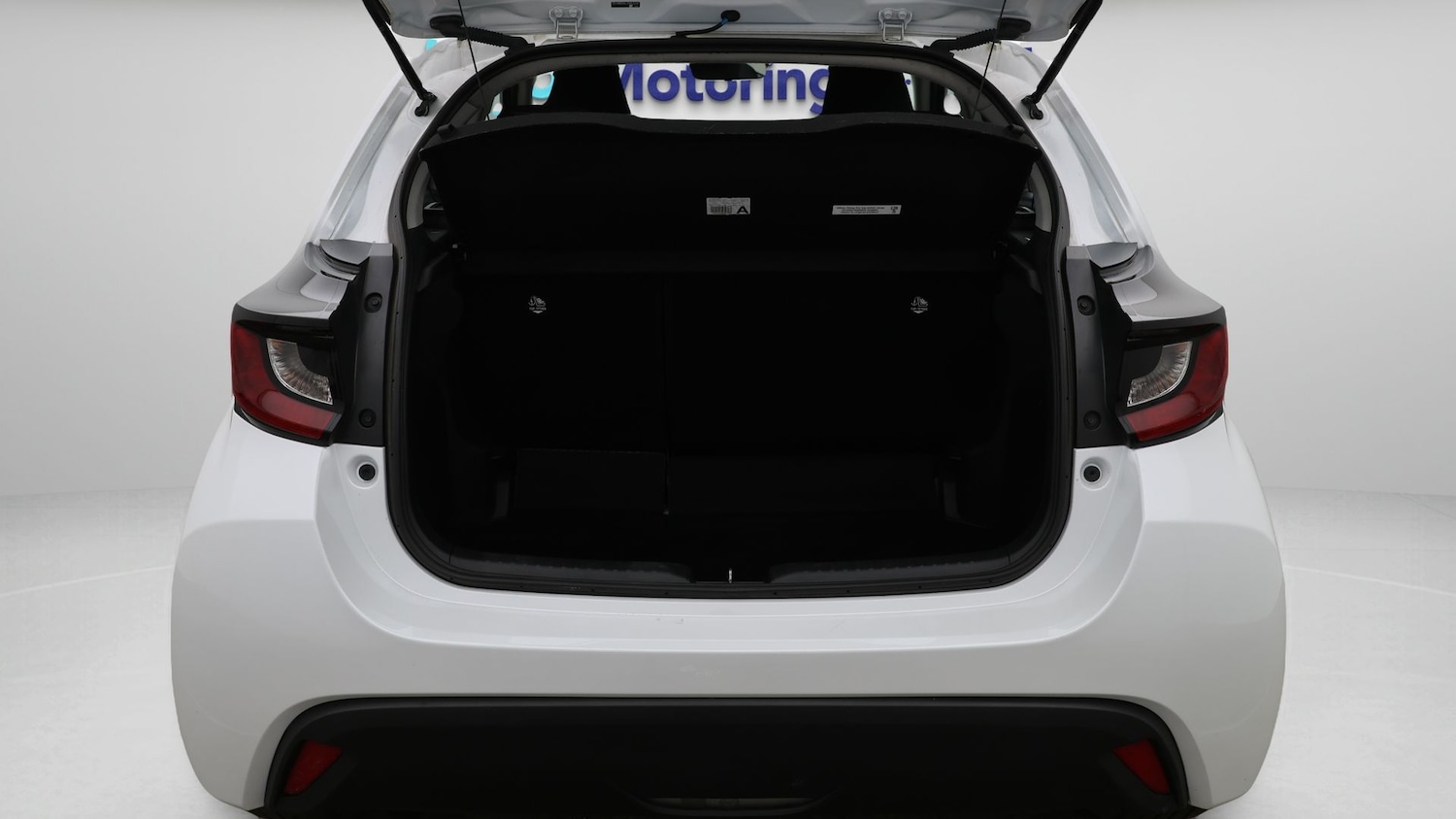 Used Toyota Yaris 2023 for sale - 77619273: Photo 17