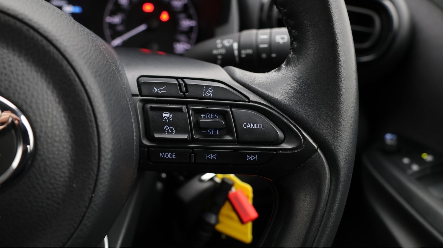 Used Toyota Yaris 2023 for sale - 77619273: Photo 25