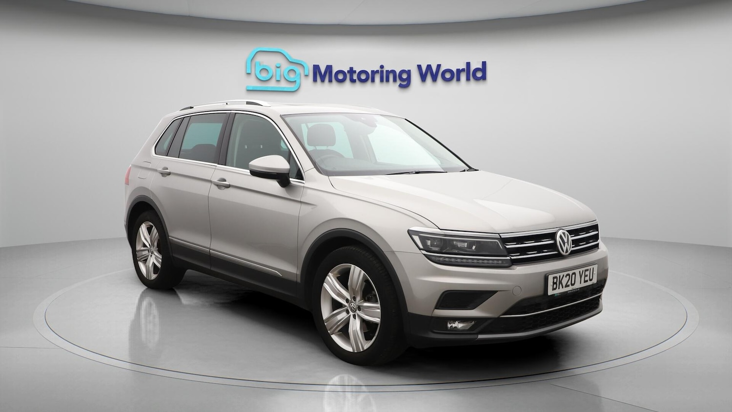 Used Volkswagen Tiguan 2020 for sale - 76619656: Photo 2