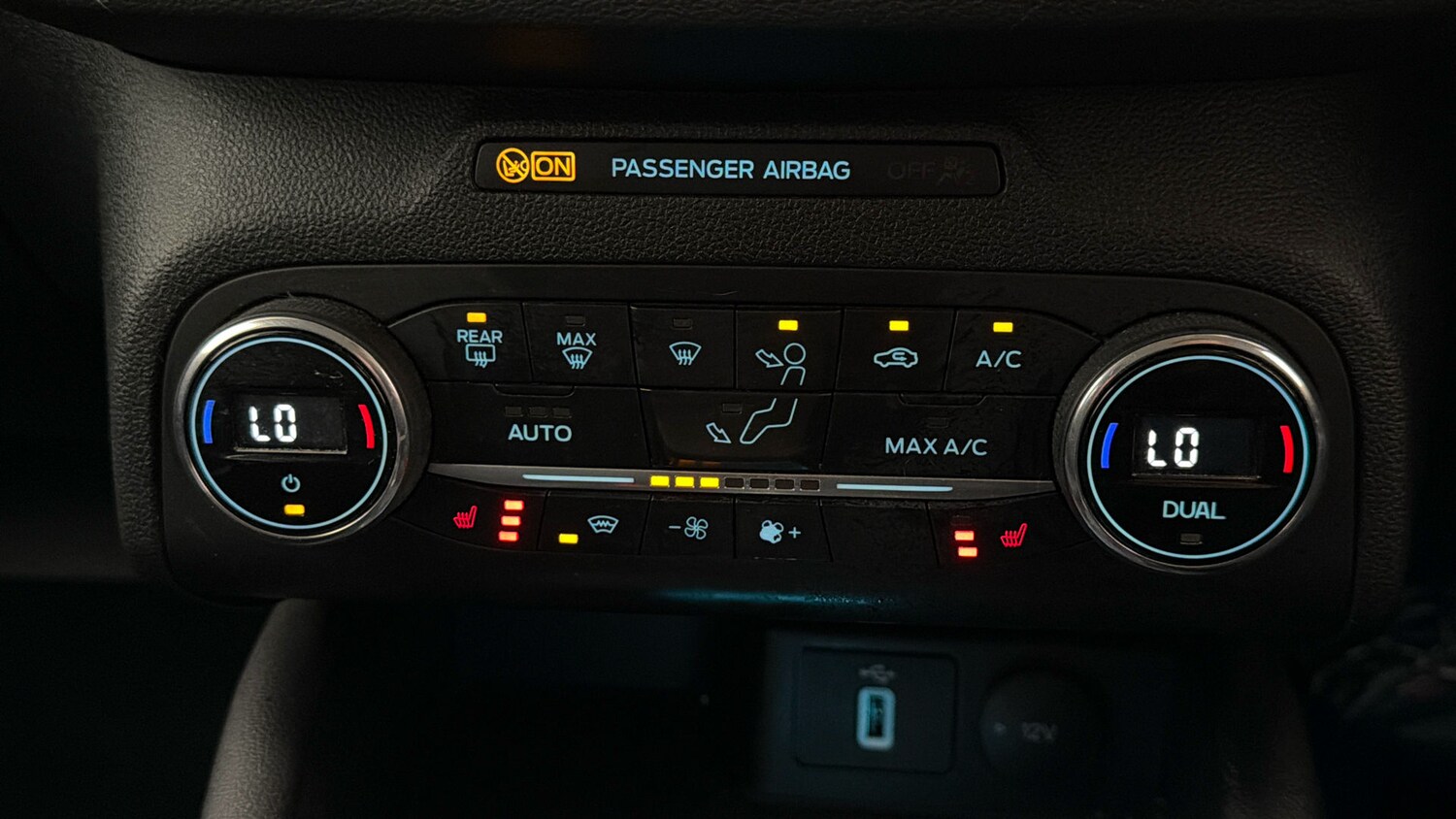 Used Ford Focus 2020 for sale - 78178223: Photo 11