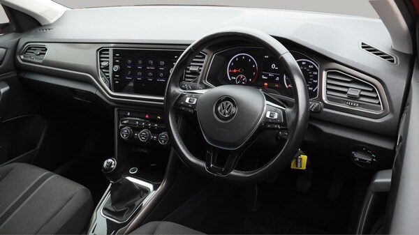 Used Volkswagen T-Roc 2018 for sale - 75601072: Photo 11