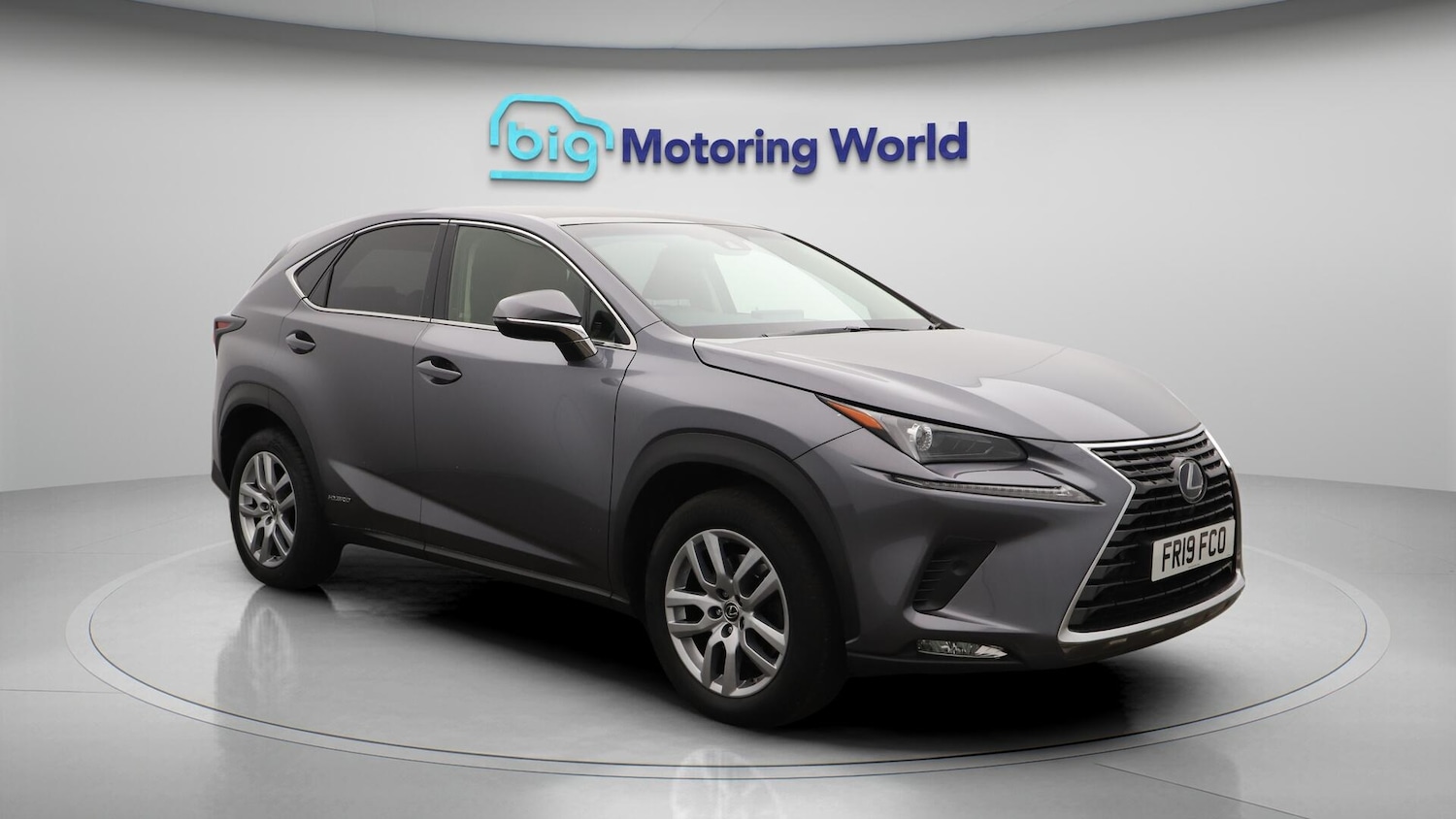 Used Lexus NX 2019 for sale - 76151625: Photo 2