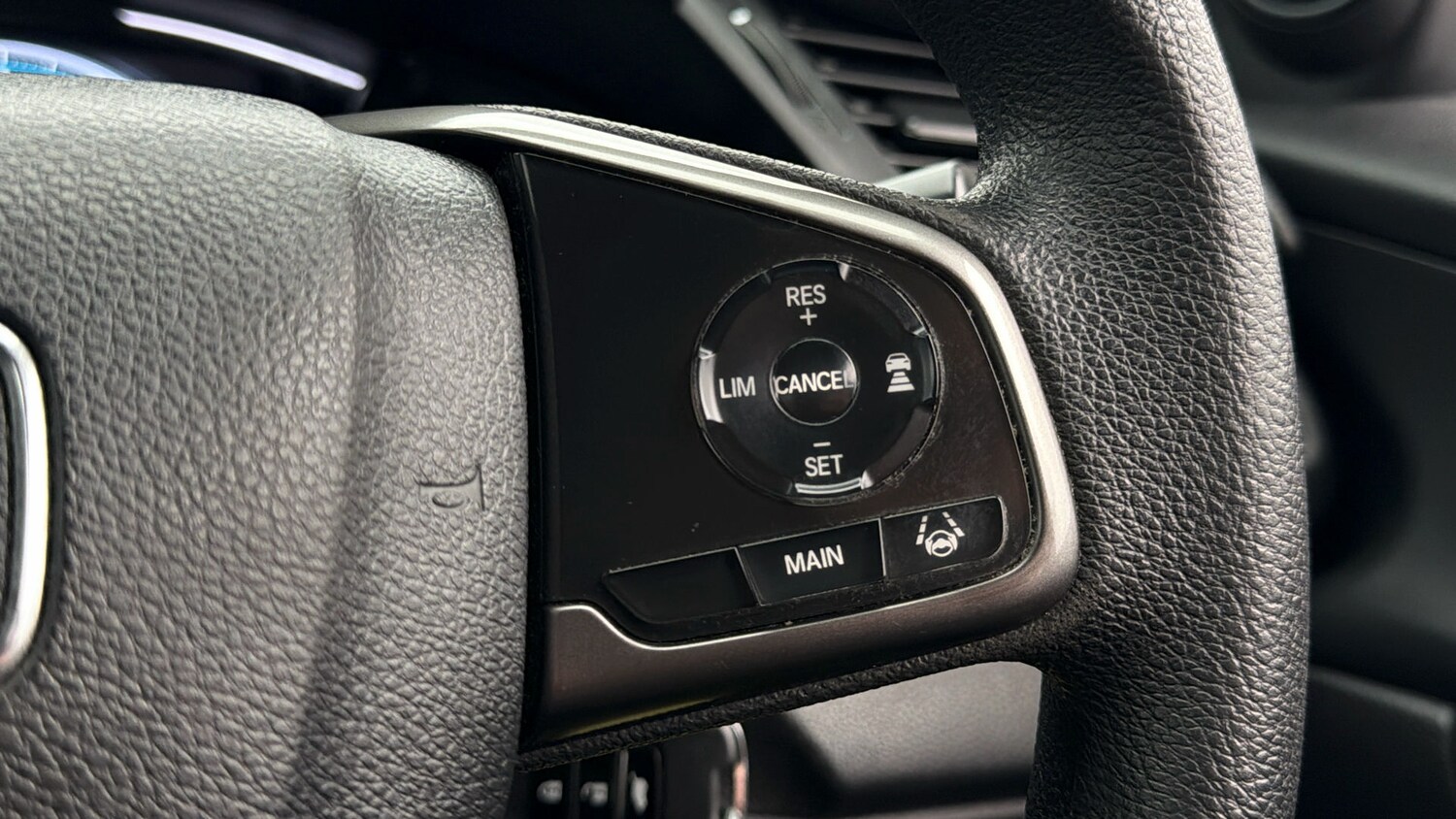 Used Honda Civic 2018 for sale - 77932825: Photo 24