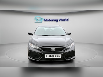 Used Honda Civic 2018 for sale - 77932825: Photo