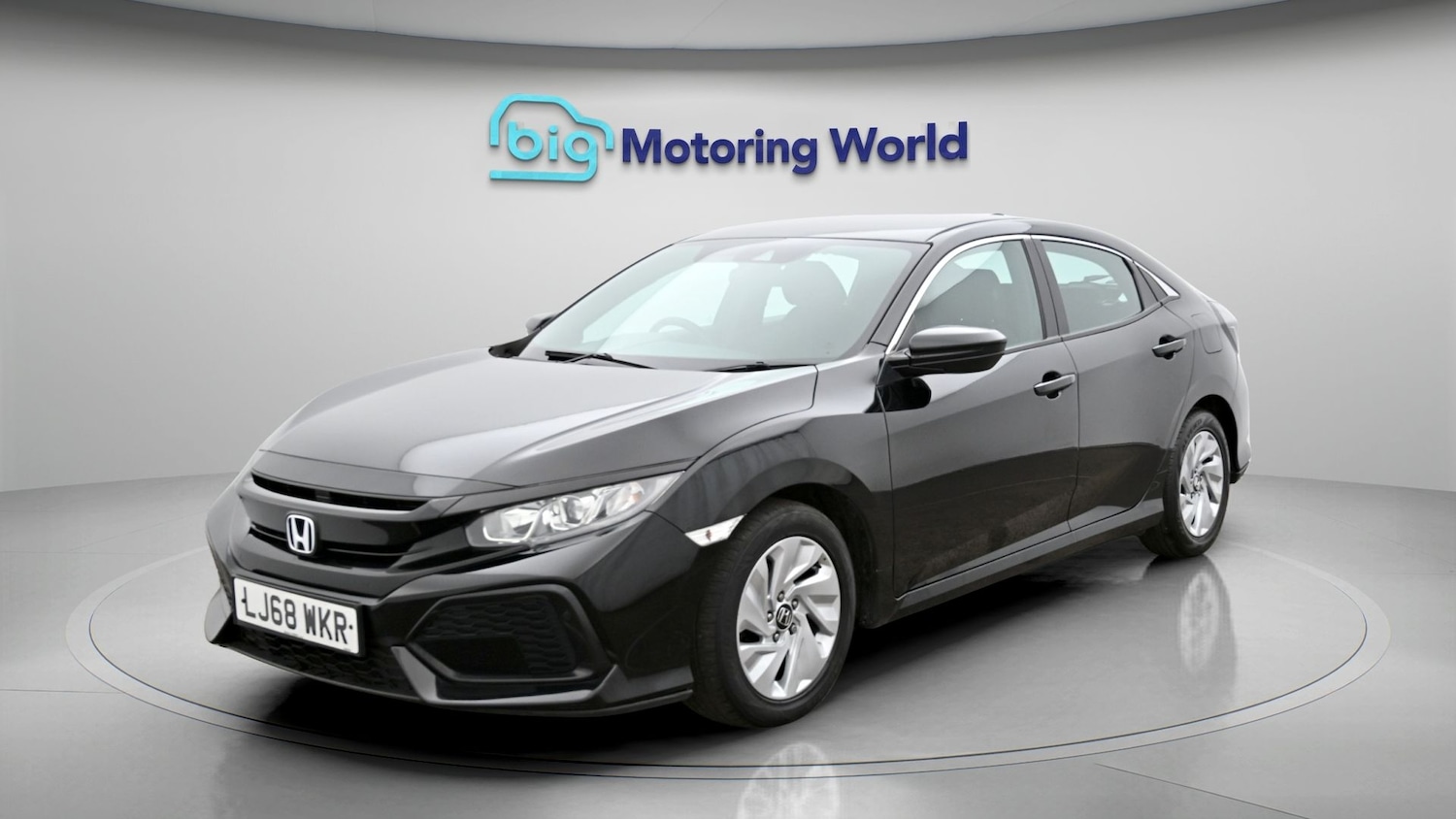 Used Honda Civic 2018 for sale - 77932825: Photo 3