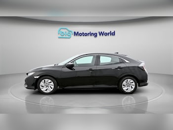 Used Honda Civic 2018 for sale - 77932825: Photo