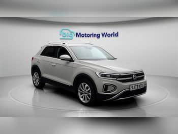 Used Volkswagen T-Roc 2023 for sale - 79673109: Photo