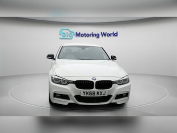 Used BMW 3 Series 2018 for sale - 77094702: Photo