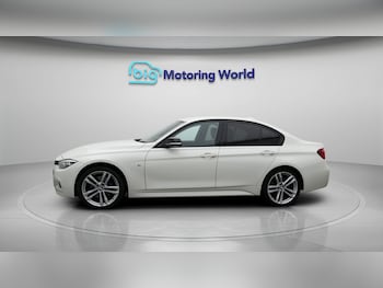 Used BMW 3 Series 2018 for sale - 77094702: Photo