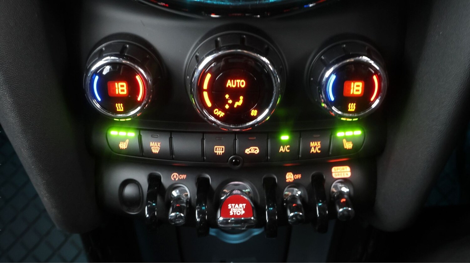 Used MINI Hatch 2023 for sale - 77744817: Photo 11