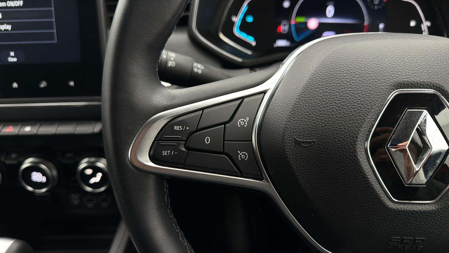 Used Renault Clio 2021 for sale - 77998176: Photo 23