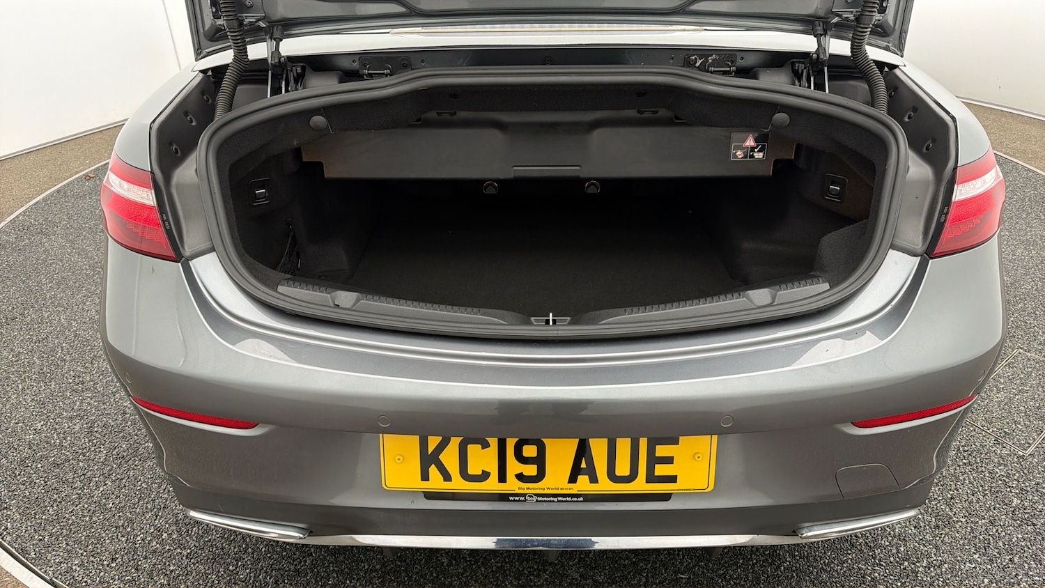 Used Mercedes-Benz E Class 2019 for sale - 78201637: Photo 16