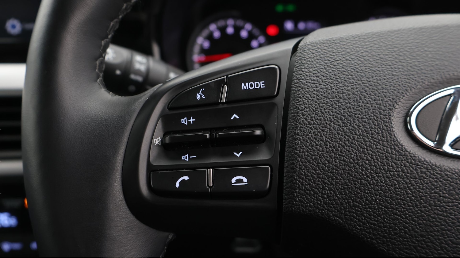 Used Hyundai i10 2023 for sale - 77465521: Photo 24